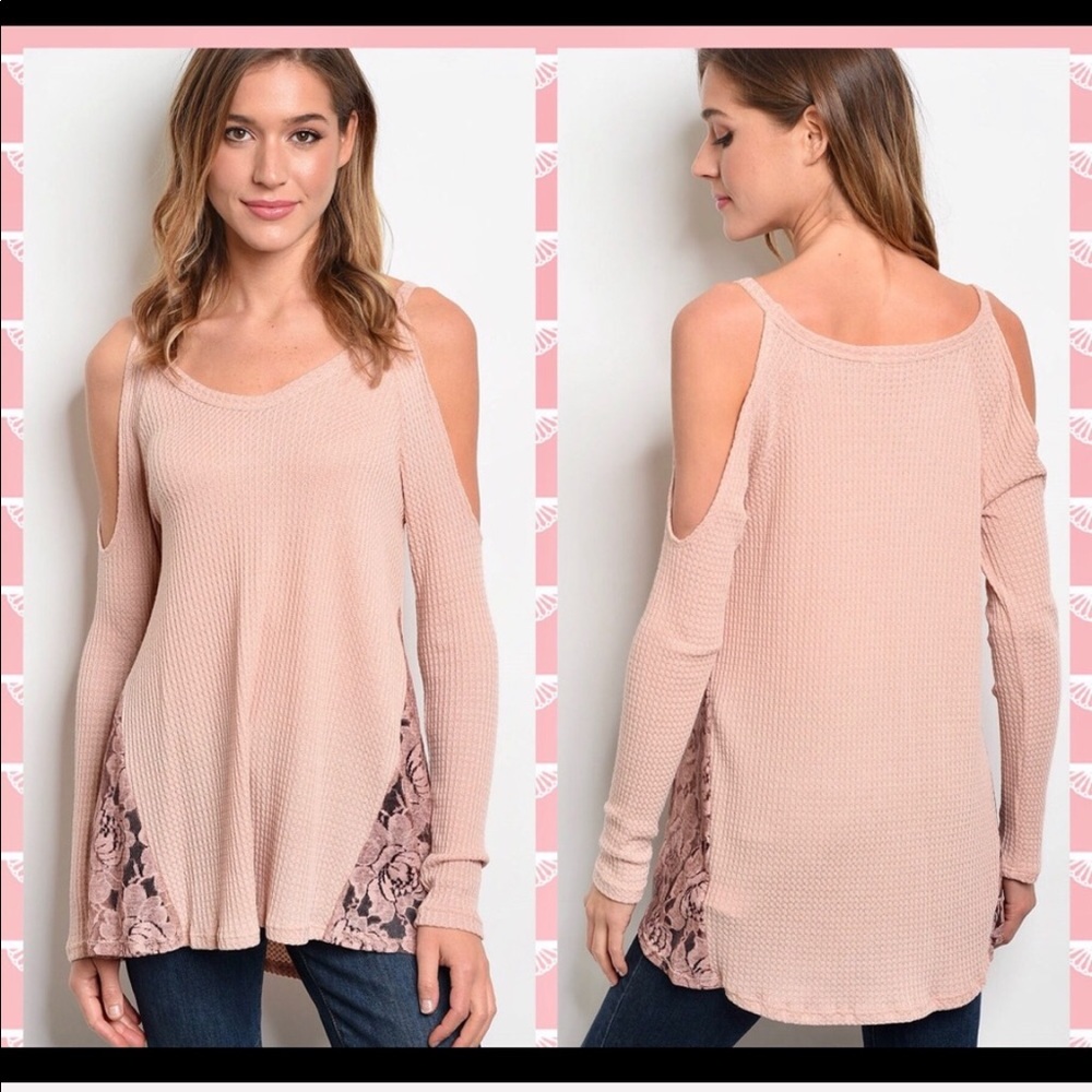 ✨Cold Shoulder Soft Peach Blouse✨